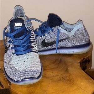 Nike Free Run Flyknits